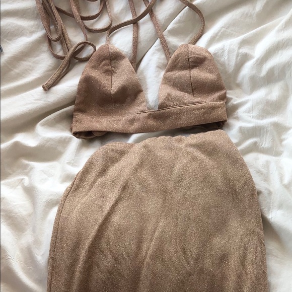 Two piece skirt and bralette - Picture 3 of 3